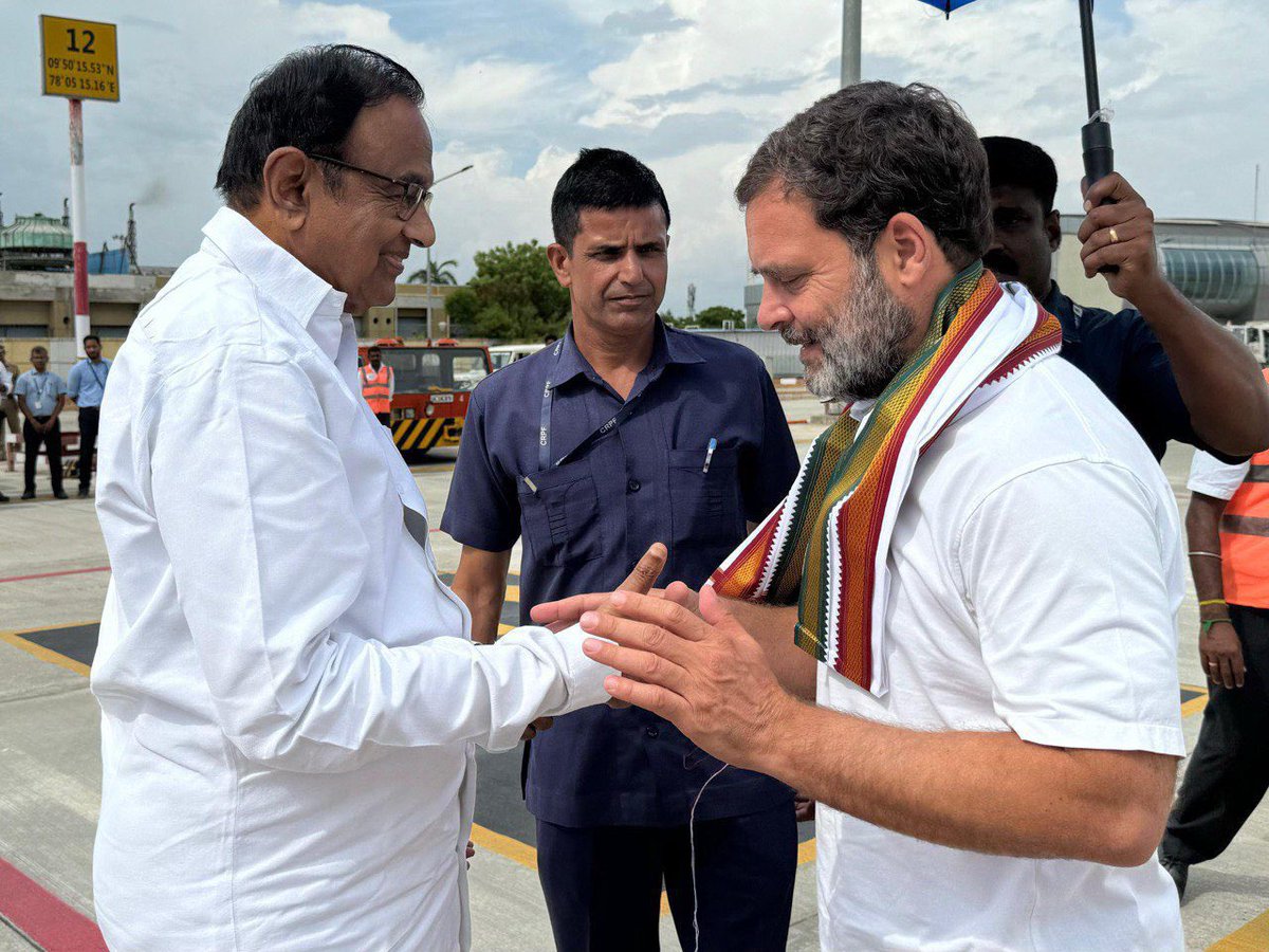 Receiving Shri. Rahul Gandhi at Madurai airport today.