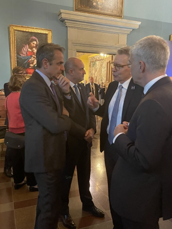 Fantastic to see PM @Kmitsotakis and DFM Fragogiannis at the #3SI Summit in Vilnius and discuss how the 🇺🇸-🇬🇷energy partnership continues to grow, Greece’s role in regional energy, and our shared support for Ukraine.