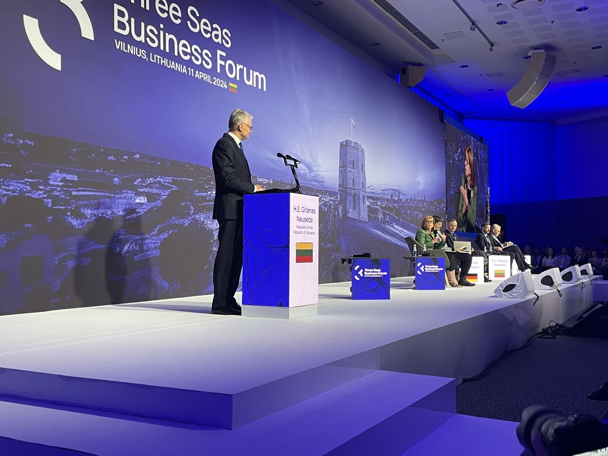 📍 Vilnius, LT The Europe Center team was in 🇱🇹 yesterday for the 9th Three Seas Summit and Business Forum in Vilnius, where Amb. Paula Dobriansky and @IanBrzezinski moderated panels on resilience and Ukraine's reconstruction. More on our #3SI work: bit.ly/3VW7ibH