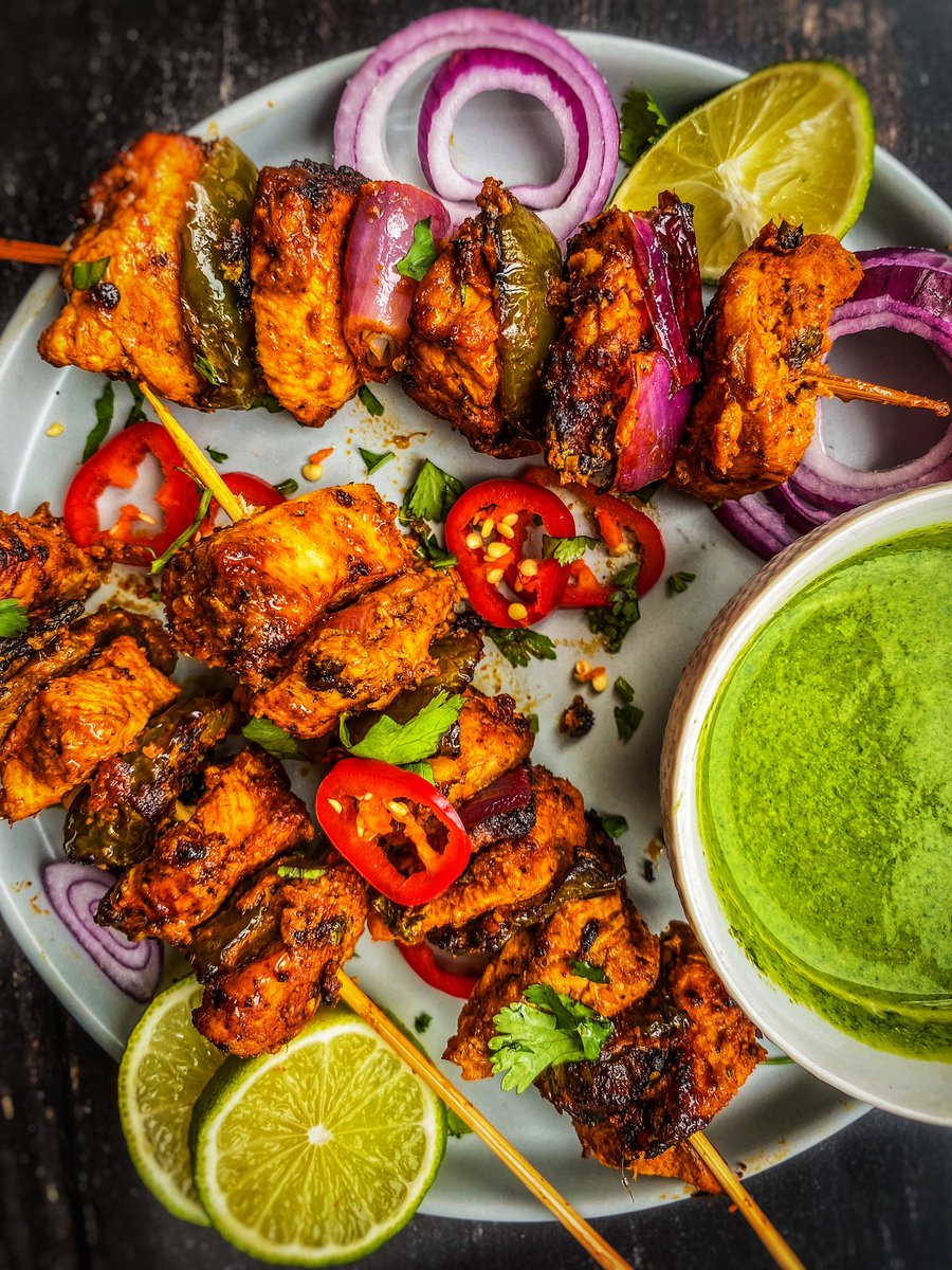 Tandoori chicken is an emotion. When little boti or tikkas (or pieces) are grilled on skewers on open fires or a traditional oven called tandoor, the depth of flavour is huge! Shooting for cookbook no.2 Tandoori chicken tikka #worcestershirehour
