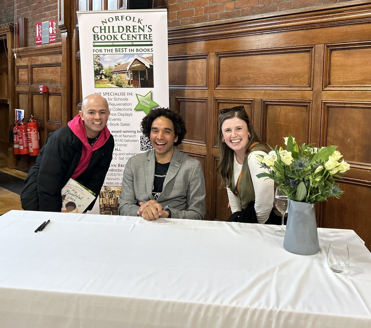 Great evening listening to the wonderful @JosephACoelho talk all things poetry and creative writing. Thank you for all the work you do! #philippapearcelecture2024 @HomertonCollege @MrADhanji