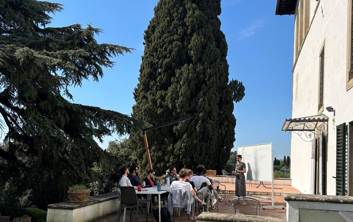 #spring time at Villa La Fonte Enjoying economics class on the garden terrace #PhD life at @EUI_ECO