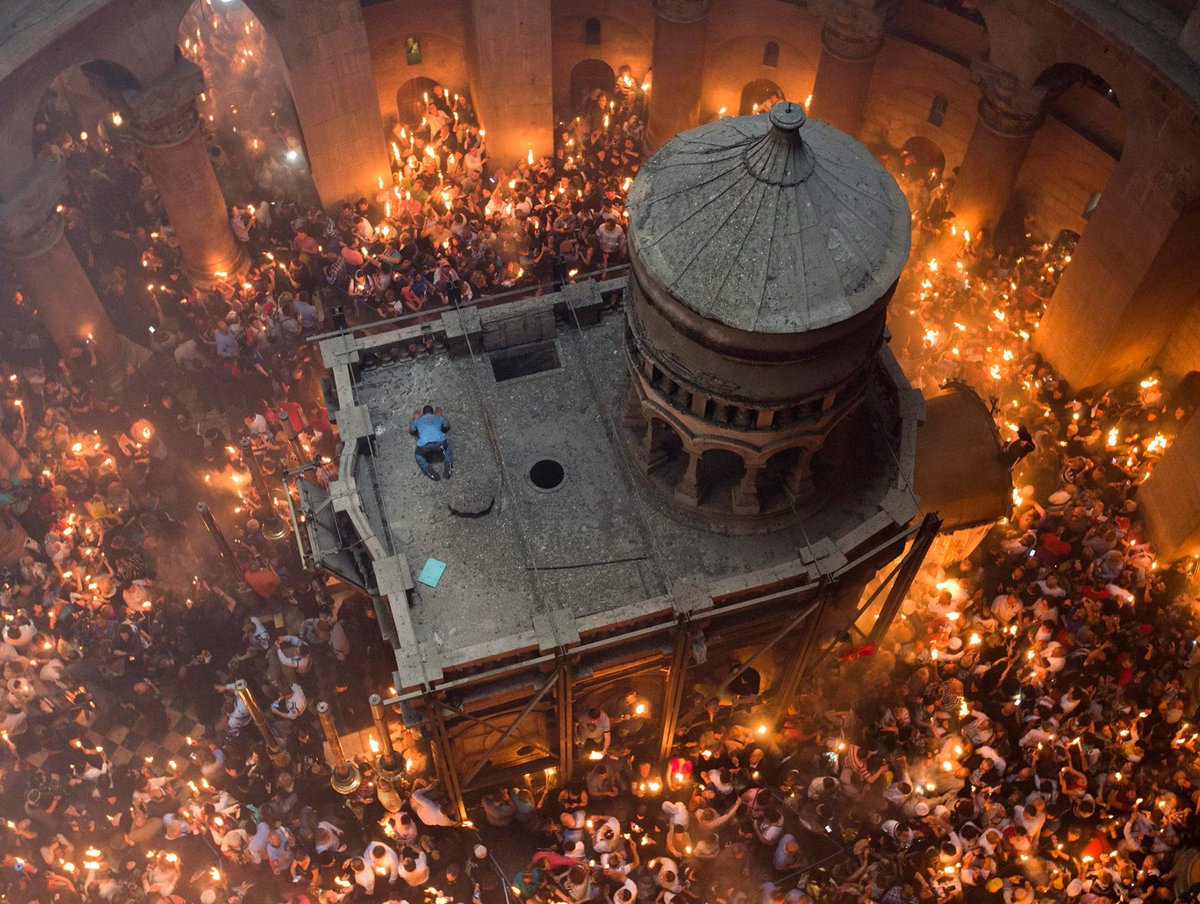 With these events, and all the time that has passed, how can we know the current tomb is the real one? Until 2016, the earliest archaeological evidence there dated to the Crusades — so only about 1,000 years ago.