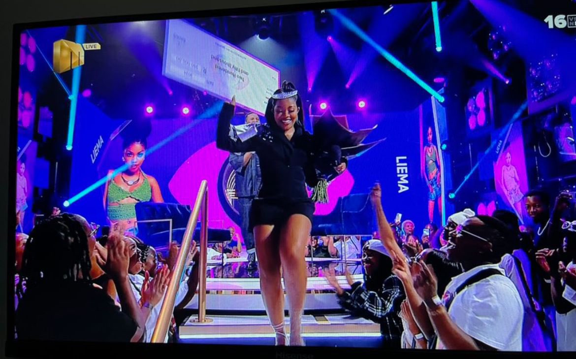 officialsommy41's tweet photo. Liema still remains the only lady this season to walk out with cheque 

Queen sh1t !!!!
#BBMzansi https://t.co/JGQO4S2UKB