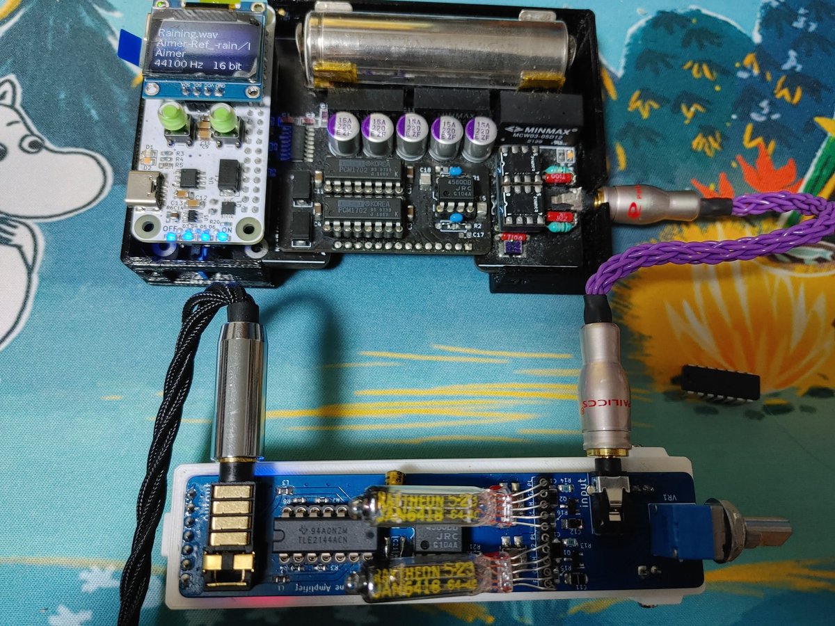 skycubic's tweet image. リハビリその２サブミニチュア管+僕クロヽ(´∀｀)ノ

当然こっちもコンデンサのサイズ間違ったので手元にあったニチコンMWでごまかし😂
大きく揺すらなければノイズもないからわりといい感じ(人´▽`*)♪