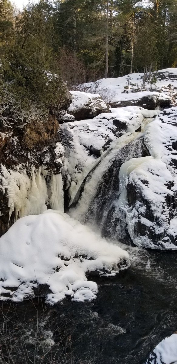 Connorvernsain's tweet photo. Went out wandering again https://t.co/FoJ61RtVYG