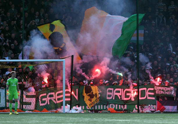 Highland__Paddy tweet media