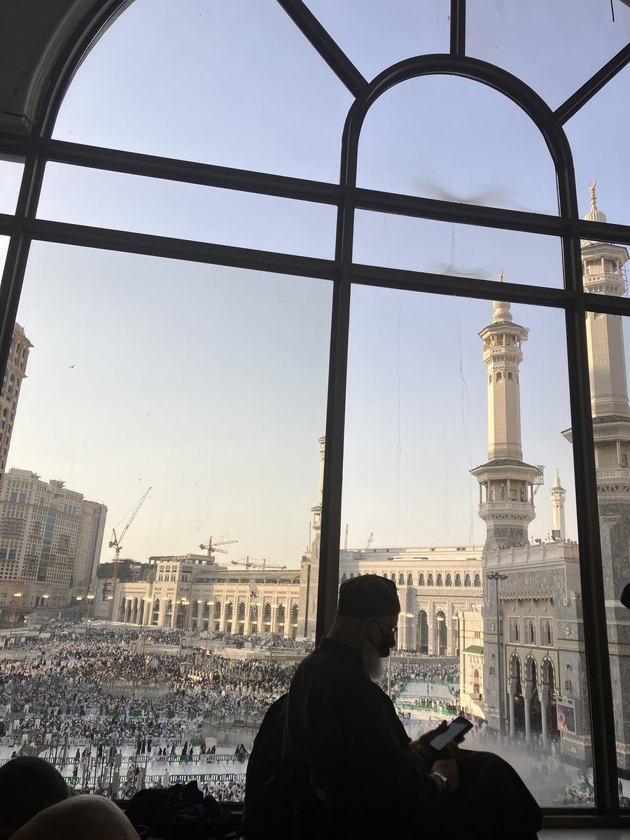 Arisher_'s tweet photo. @luculucuaaan Bener 🌹🥰 https://t.co/HfRnDeJeEa