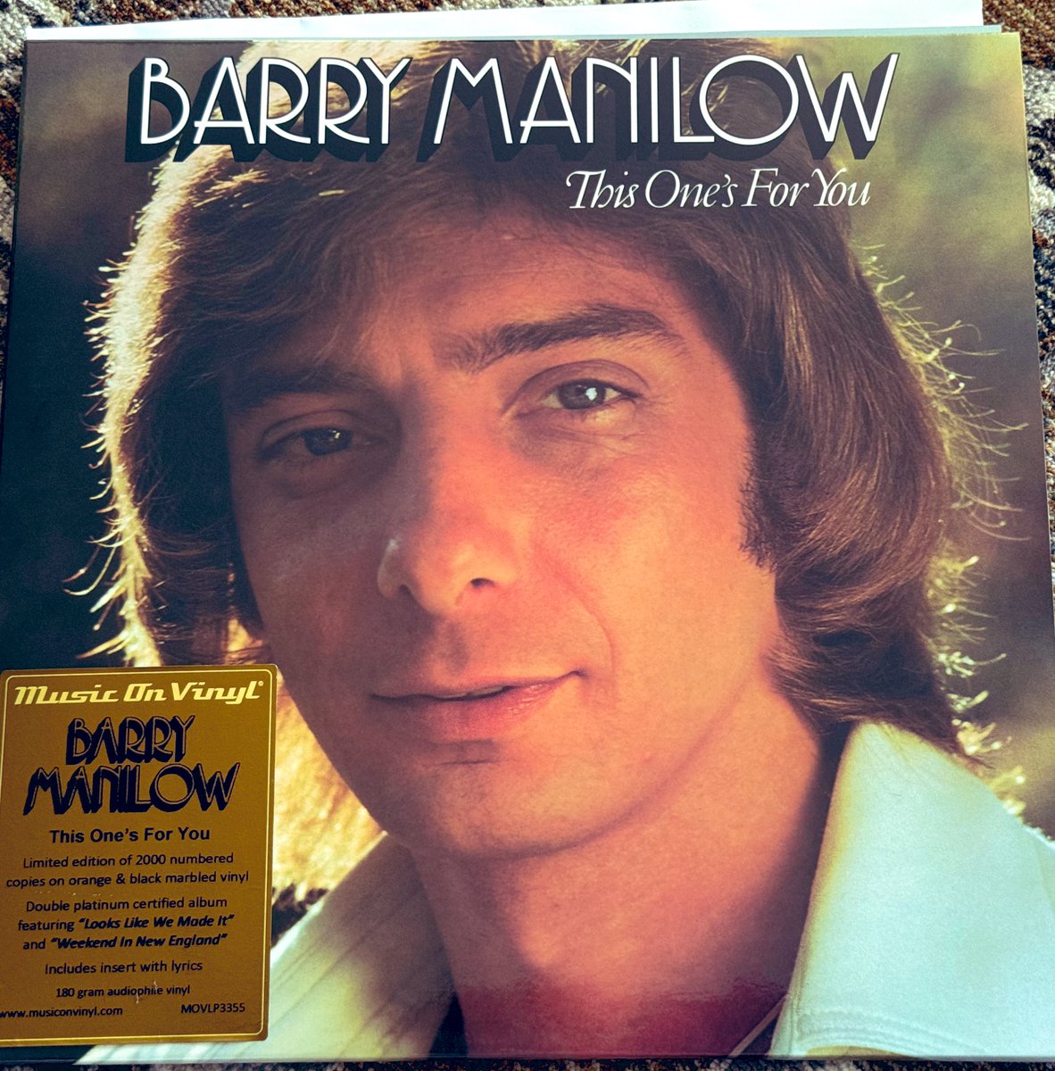 RecordCollect10's tweet photo. #NowPlaying @barrymanilow’s 1976 LP #ThisOnesForYou. US No. 6, 2 x platinum, it contains some of his biggest hits #LooksLikeWeMadeIt #WeekendInNewEngland … lovingly repressed by @MusicOnVinyl on orange and black marble #vinyl #barrymanilow https://t.co/vV1tDue822