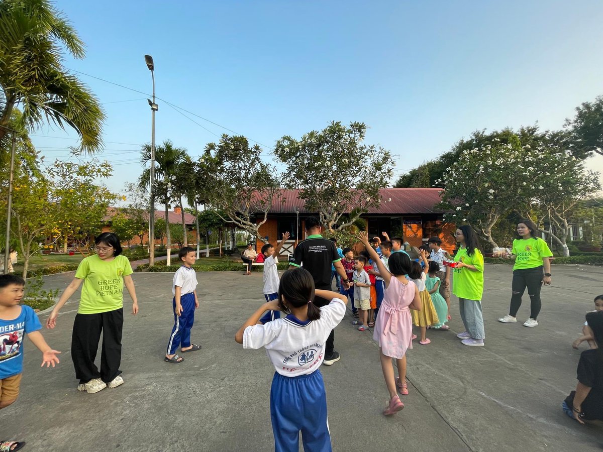 #GreenHope in Vietnam!🇻🇳 Our amazing members spent a day at the SOS Village with the children, teaching them about environmental protection through fun activities! Protecting the planet is not a choice, it's a responsibility! #SDGS #ESD #LeaveNoOneBehind #EnvironmentalEducation