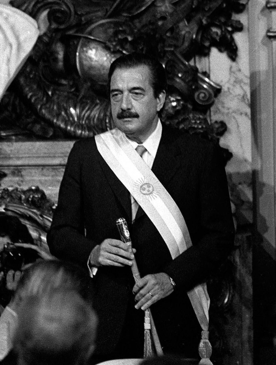 LucreciaNovo's tweet photo. A 15 años de tu partida, seguimos luchando y trabajando por un futuro mejor para el pueblo Argentino.
#GraciasRaúl
#ElLegadoDeAlfonsín
 #RaúlAlfonsín
#DemocraciaSiempre https://t.co/pusnNczoRd