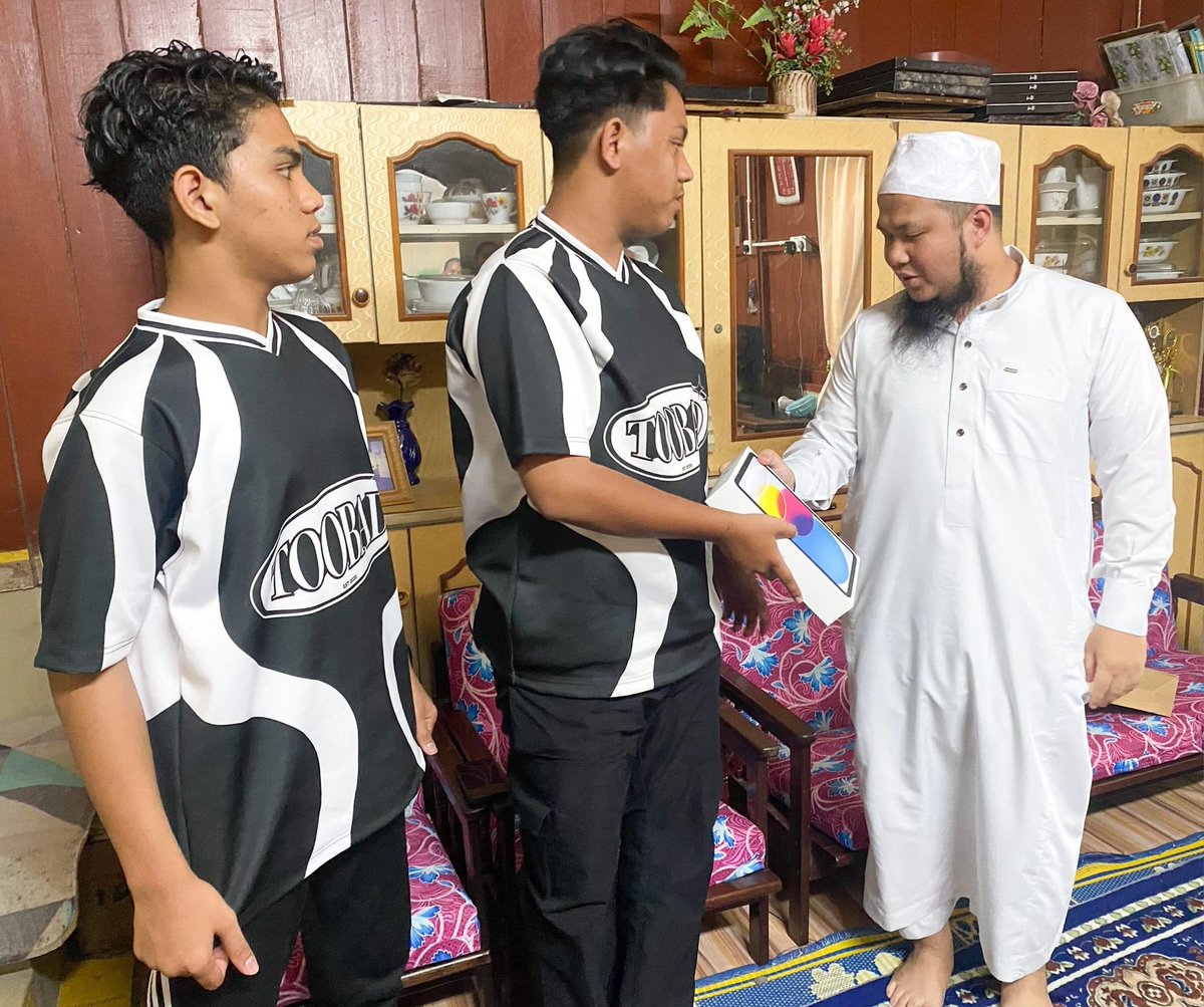 Ebit Lew tweet media