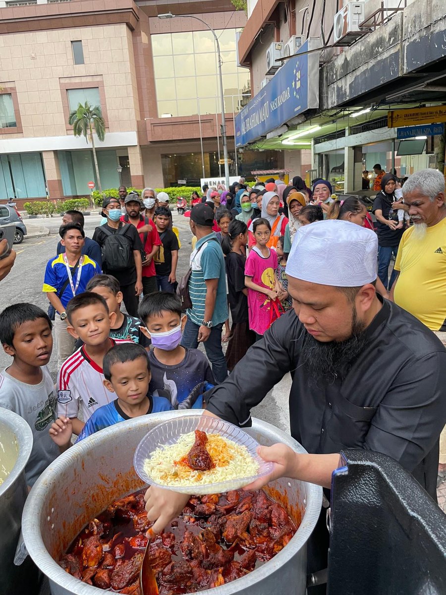 Ebit Lew tweet media