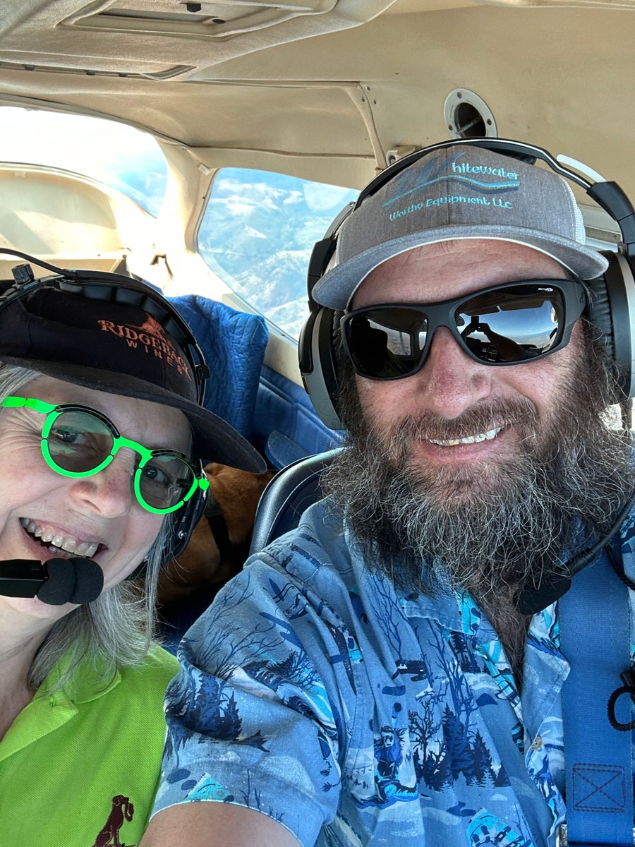 Sweet girl Iza enjoyed her freedom flight w/Pilot Jake & looking out of the window at the gorgeous scenery✈️It was Pilot Jake's first mission, and he said Iza was a princess & perfect passenger.Huge thanks to Pilot Jake, and Aubrey, Hanalee, Gail & Jeanette who helped save Iza!💕