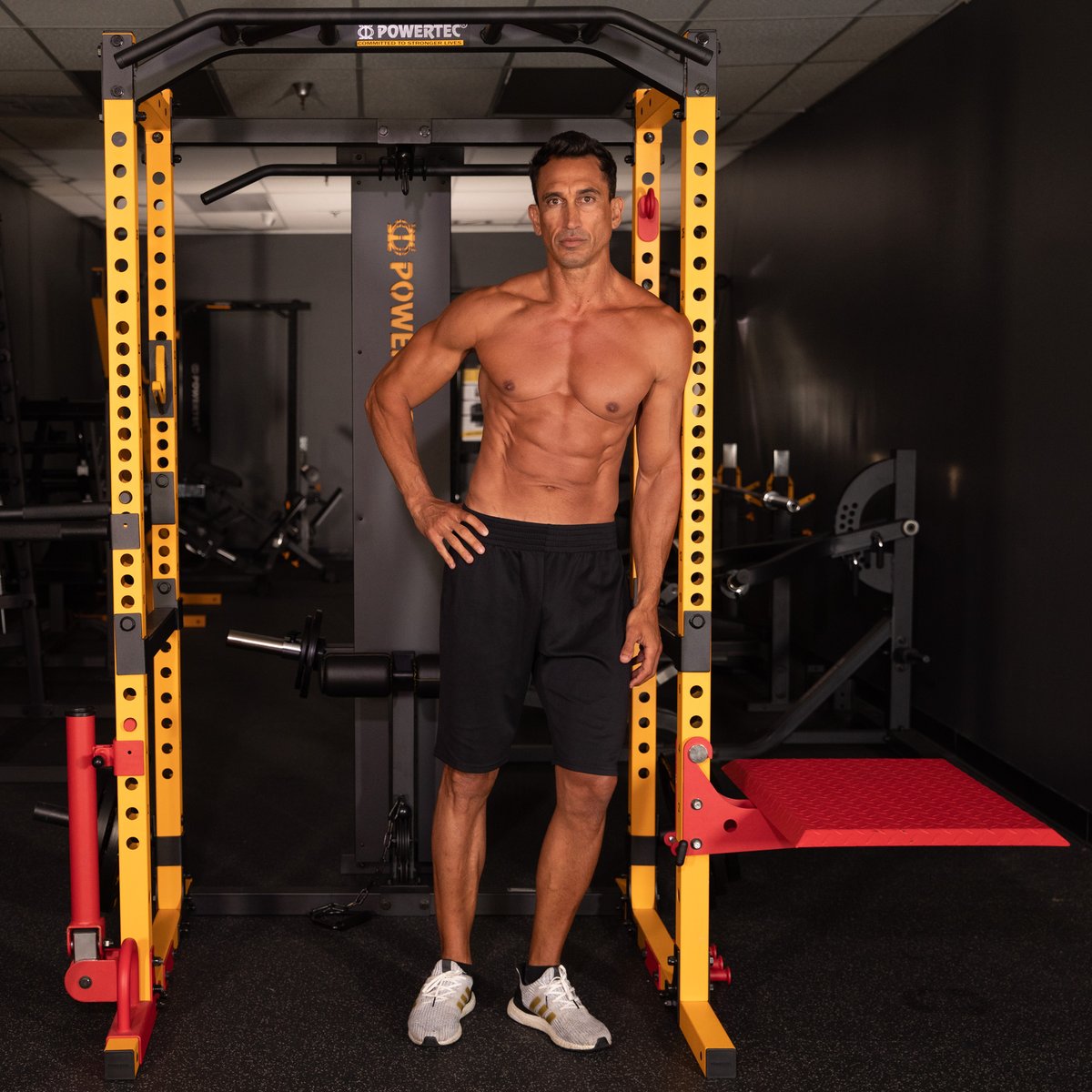 Powertec's tweet photo. Unity is strength. Let the enthusiasm and energy of the group be your fuel.
The Powertec Workbench Power Rack - an industry proven design, offering 1000Lbs. load capacity for your home and a whole series of attachments made specifically for the power rack.
#powertec #powerrack https://t.co/niXWQHLsjT