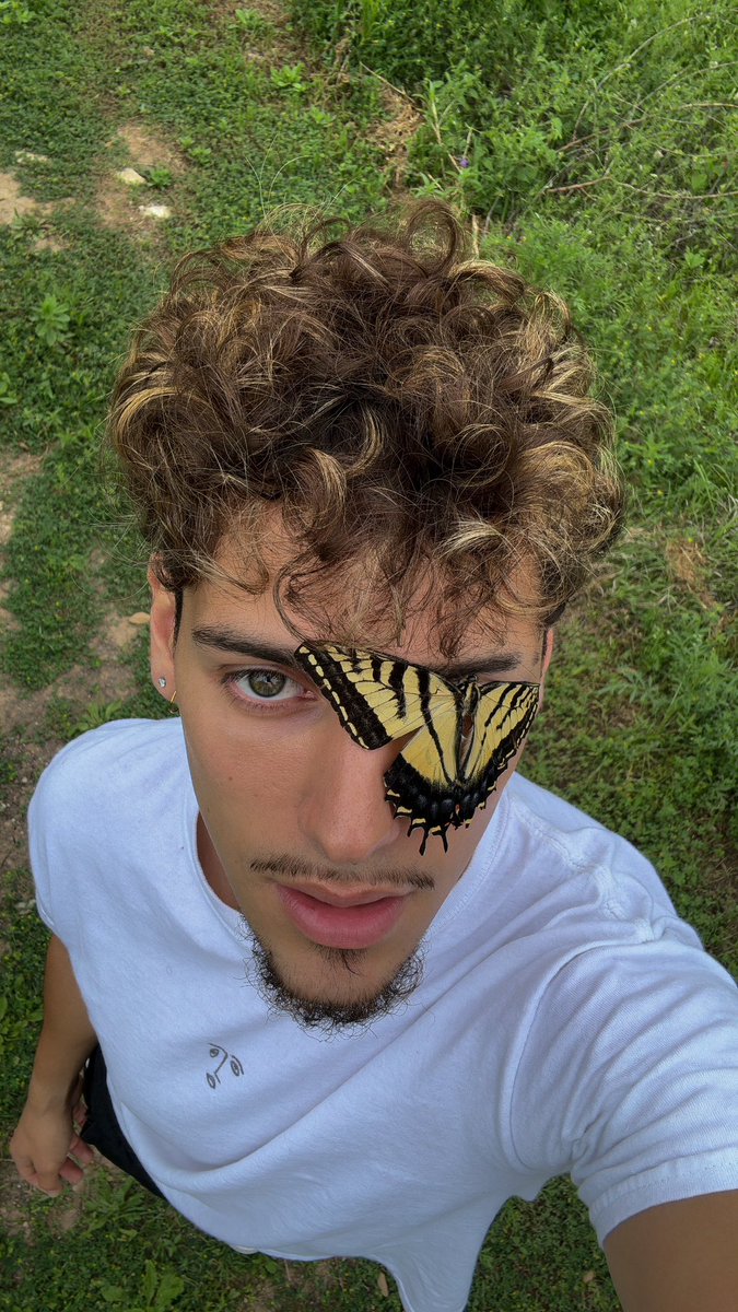 IsaiahAhhh's tweet photo. You give me- https://t.co/59BM0CRbDe