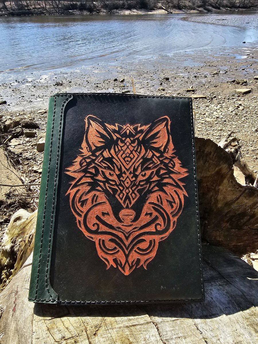 WolfGrinning's tweet photo. Want your own Custom Leather Book cover? Here is your chance! You can  choose, design, color, as well as other embellishments! Choose from the  options below! If you have questions feel free to email us. To see other  product or to purchase check out https://t.co/1GPx3bfIwX https://t.co/zZLmCerEmy