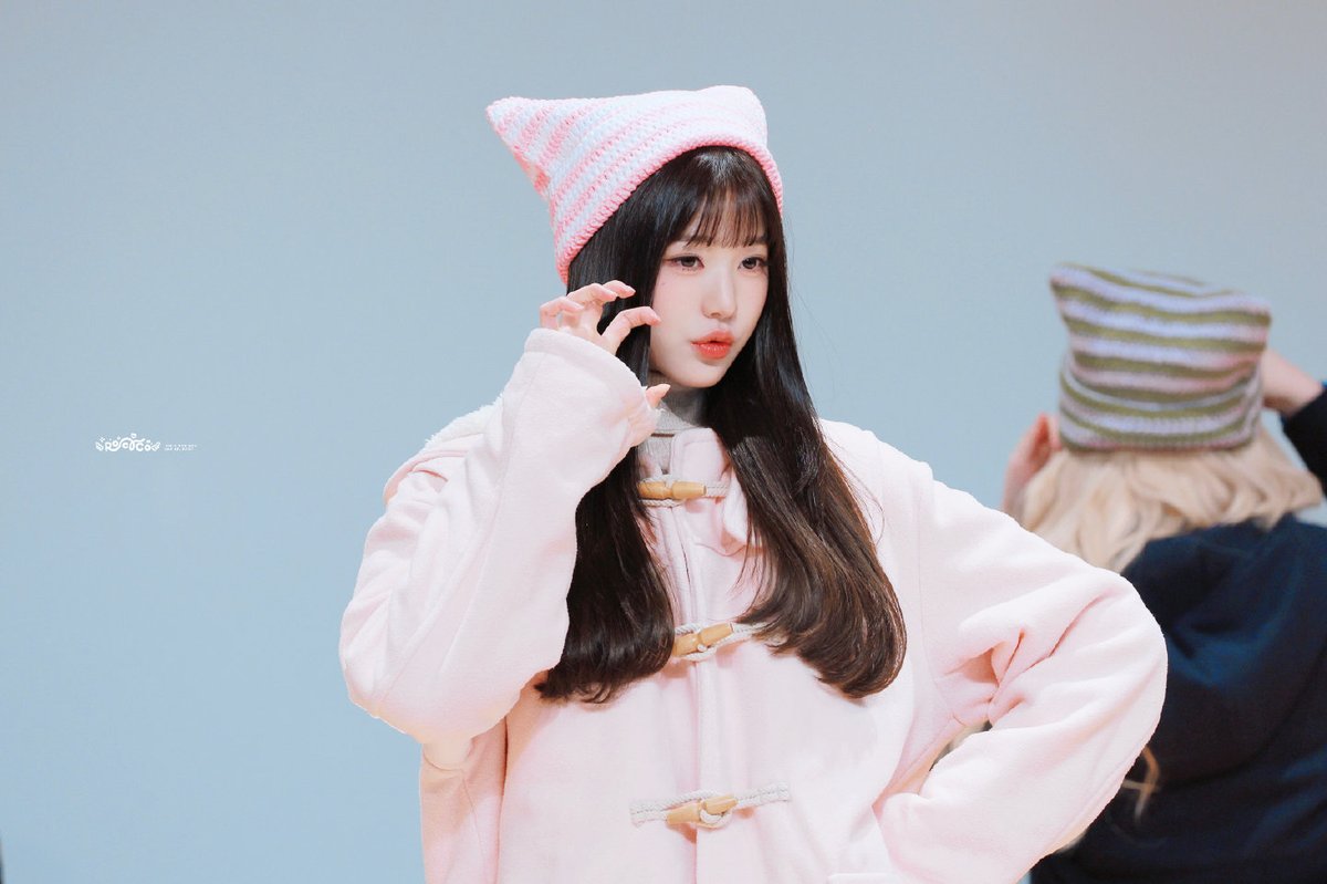 about_wonyoung's tweet photo. #AprilFoolsDay

cr.ROCOCO·苏新皓
(China idol fansite)

#IVE #아이브 #JANGWONYOUNG #장원영 https://t.co/MhfqC4xZGq