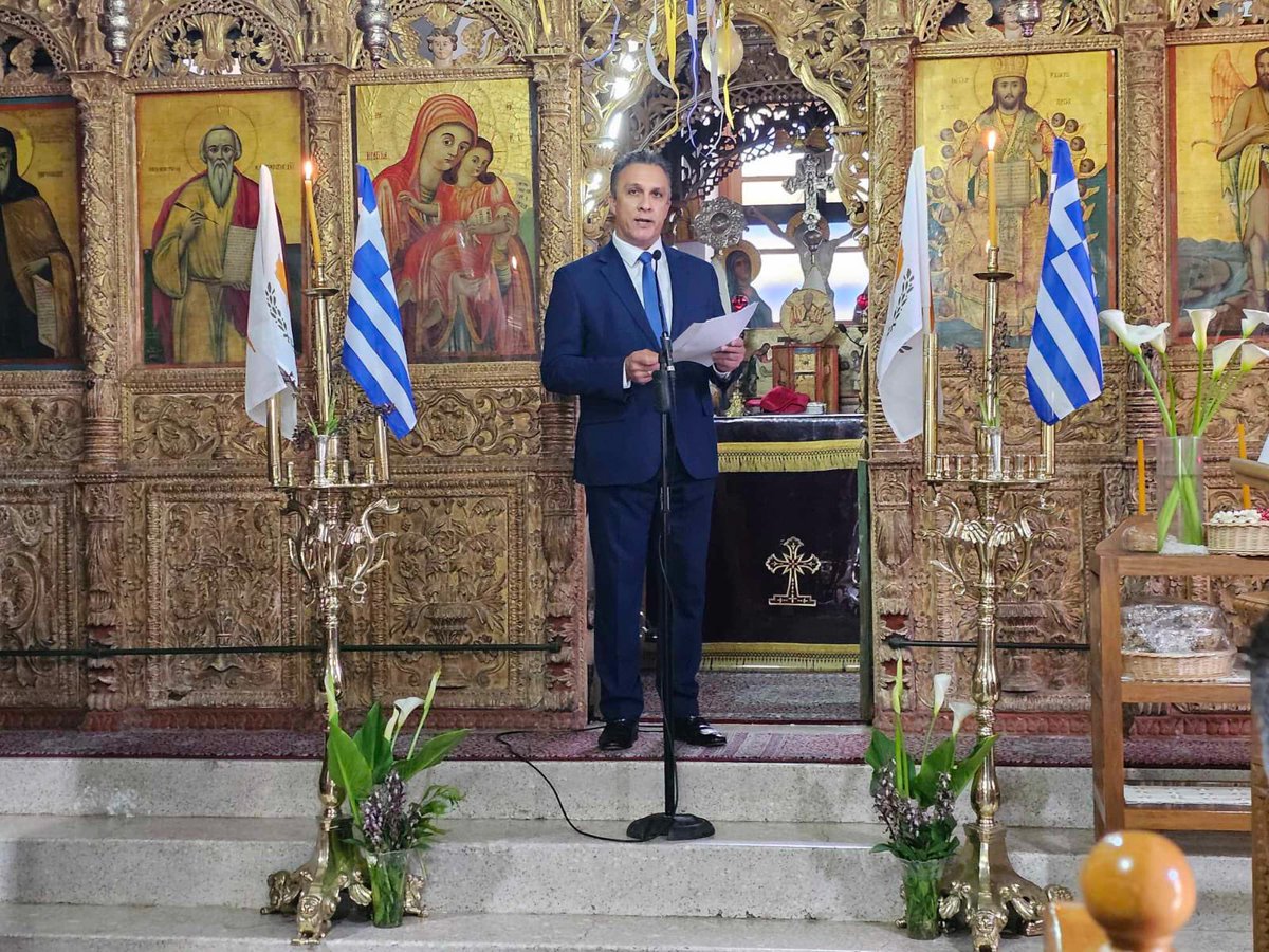 Ευχαριστώ την κοινότητα Πλατανιστάσας για τη τιμή να εκφωνήσω σήμερα τον πανηγυρικό λόγο για τις εθνικές επετείους της 25ης Μαρτίου 1821 και της 1ης Απριλίου 1955. 

Τιμήσαμε σήμερα όσους και όσες αγωνίστηκαν και θυσιάστηκαν για είμαστε σήμερα εμείς ελεύθεροι. 

Μνημονεύσαμε