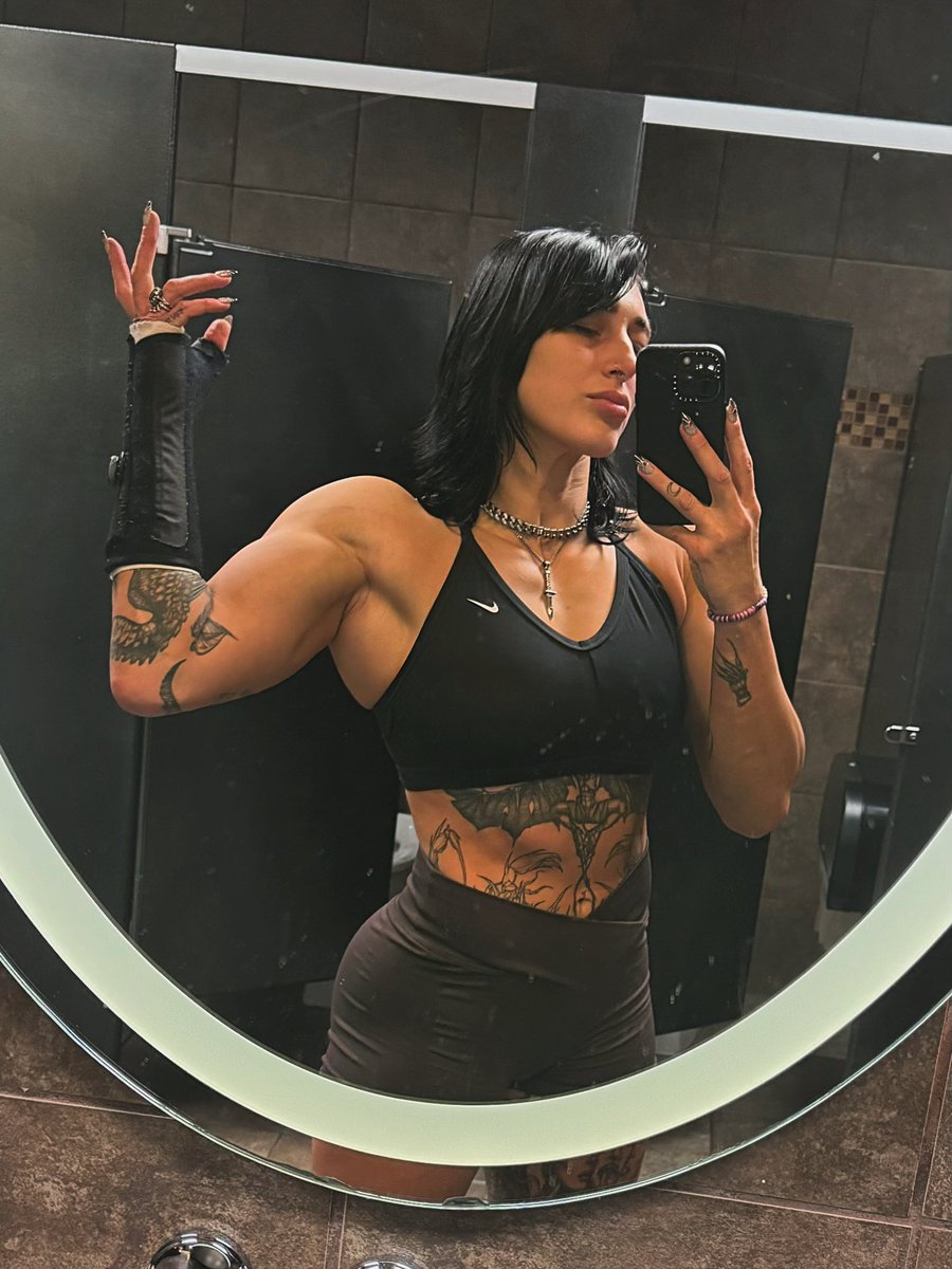 RheaRipley_WWE tweet media