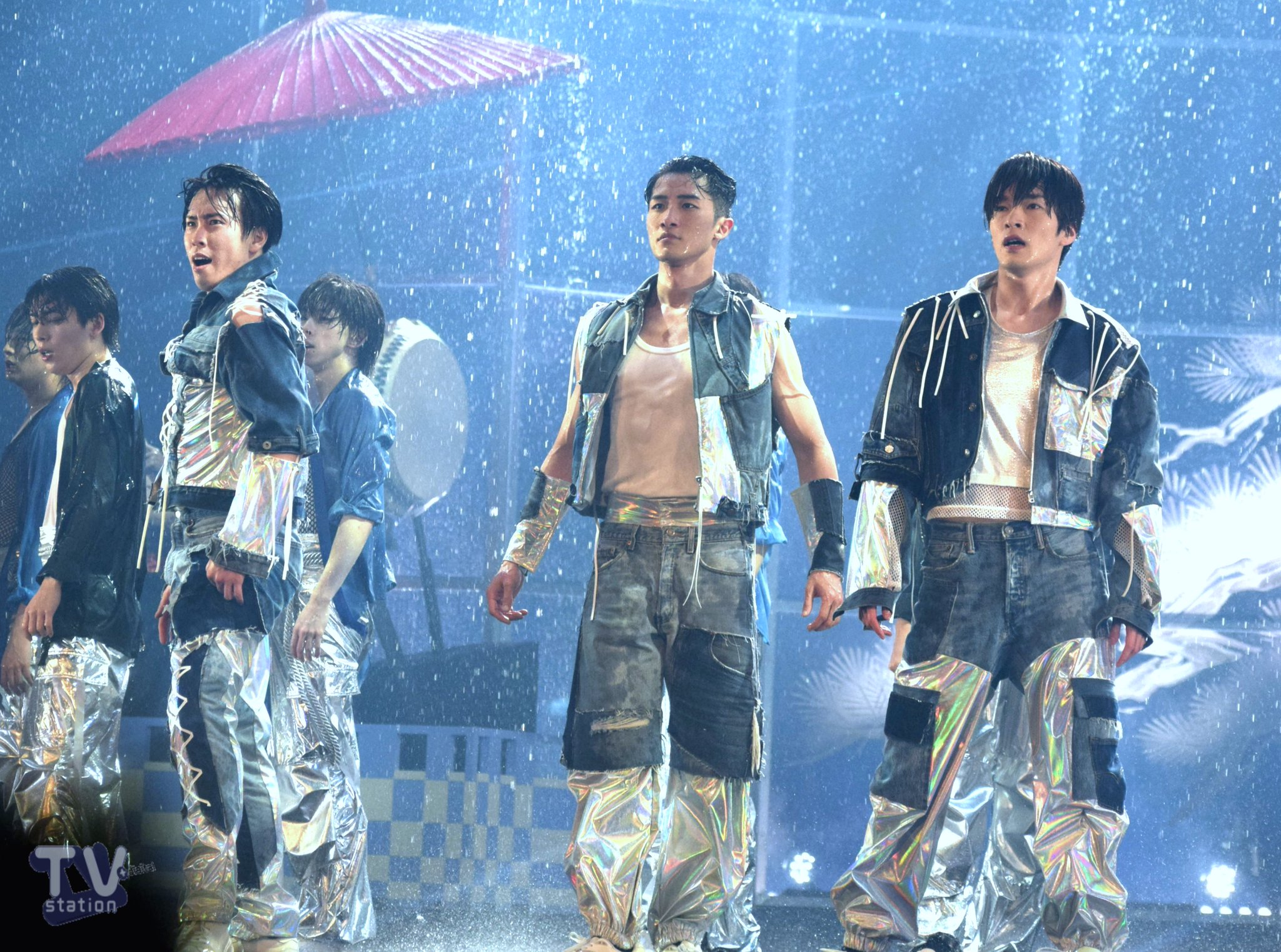 GKA6wNwbsAA168g.jpg:large