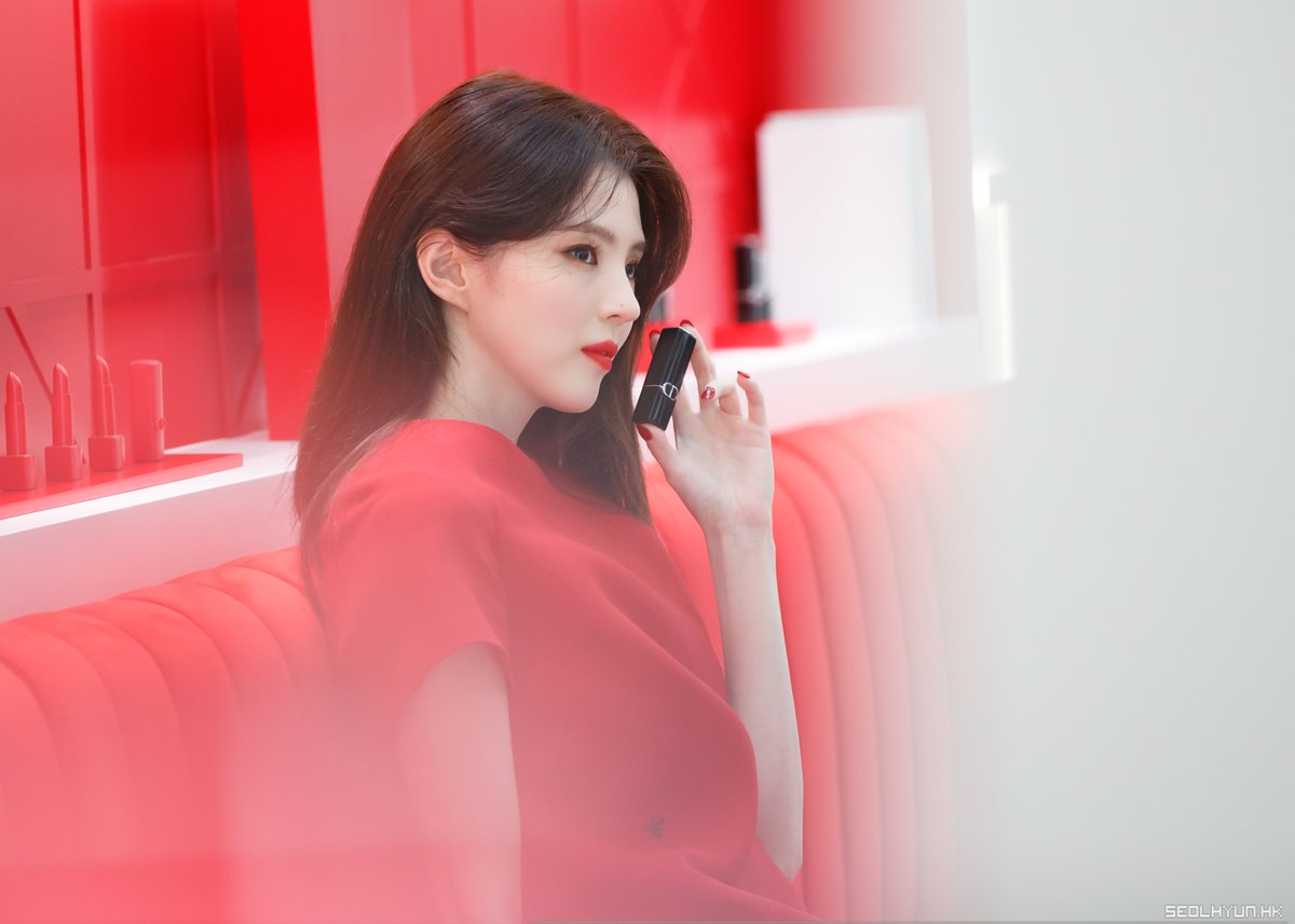 seolhyunhk's tweet photo. #AprilFoolsDay #한소희 #HanSohee https://t.co/p6ytkXe8er