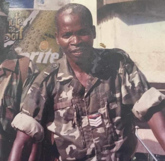 DelphineSankara's tweet photo. 🔴CIV 🇨🇮/Devoir de Mémoire !

@Dario_civ, de #Toulepleu en passant par #Blolequin, tu as sûrement connu ce grand guerrier, Guide des Forces spéciales et instructeur Blancs, ce monsieur faisait par de ceux qui ont libéré l'ouest des mercenaires du RDR..

Bobby, Isaac Chegbo,
1/2 https://t.co/JUsp5qIP5R