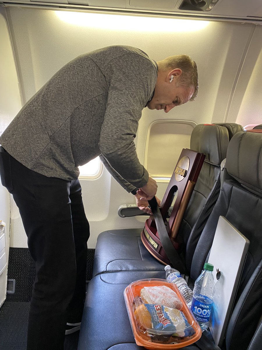 Greg_Byrne's tweet photo. Safety First!

@nate_oats getting our important passenger ready for the flight home.  
#RollTide 🏆 

It’s 12:10 pm central.  Wrapping up loading the plane.  We should arrive in Tuscaloosa APPROXIMATELY 4:00-4:30 pm central. https://t.co/B1R3rQ7rw7