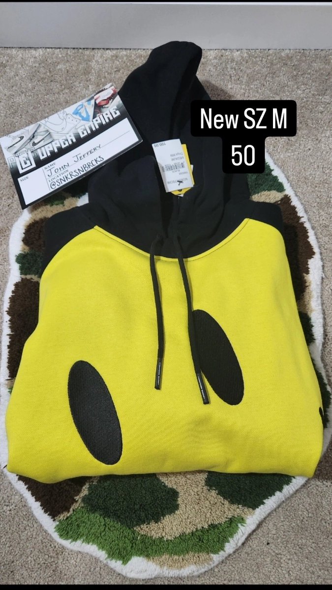 j0hnny_pat's tweet image. Follow my new Twitter @SNKRSNBRCKS &amp;amp; IG 🫶

#SizeMedium

+ label 

Both for 95 shipped