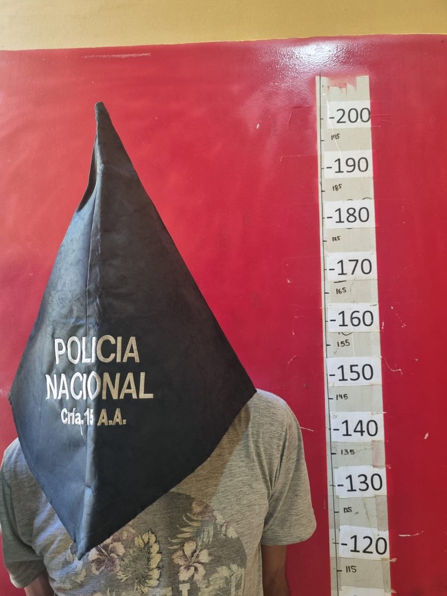 policia_py's tweet photo. 𝗗𝗲𝘁𝗲𝗻𝗶𝗱𝗼 𝗽𝗼𝗿 𝗶𝗻𝗰𝘂𝗺𝗽𝗹𝗶𝗺𝗶𝗲𝗻𝘁𝗼 𝗮𝗹 𝗱𝗲𝗯𝗲𝗿 𝗹𝗲𝗴𝗮𝗹 𝗮𝗹𝗶𝗺𝗲𝗻𝘁𝗮𝗿𝗶𝗼 https://t.co/iPIkq8y436