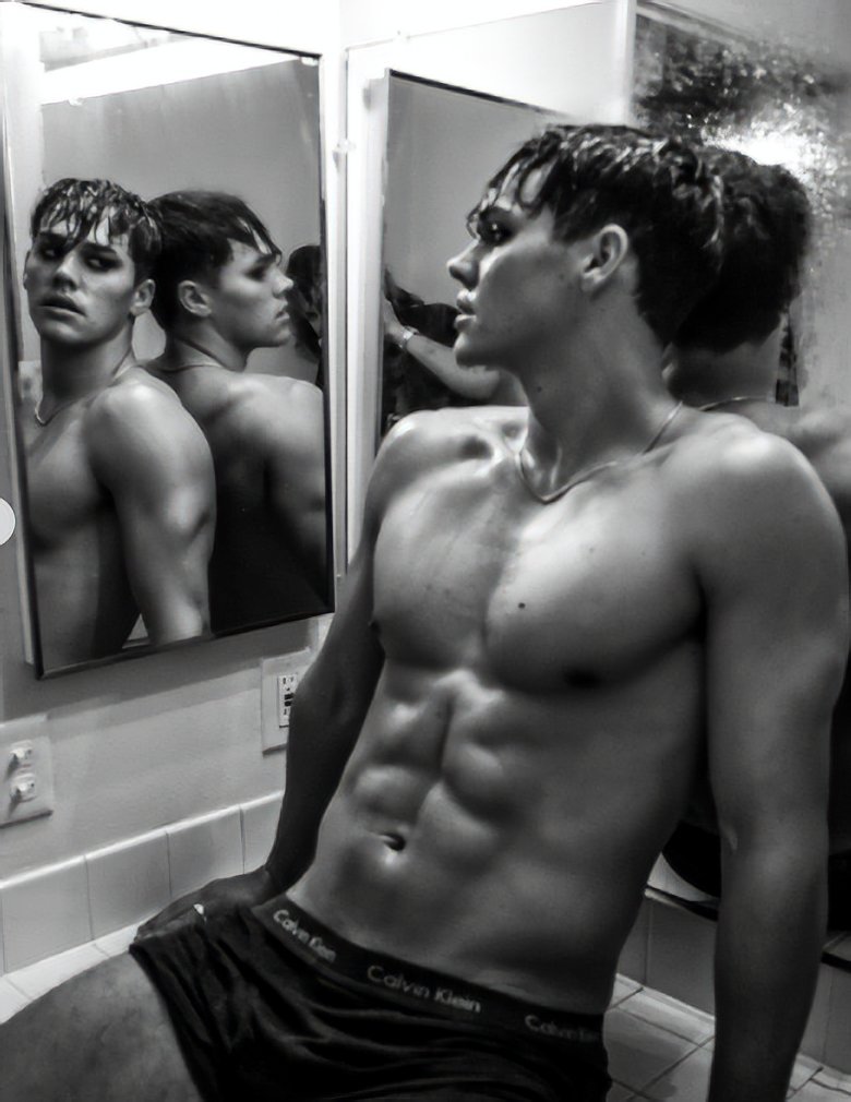 Luca (Twinklover73 ) tweet media