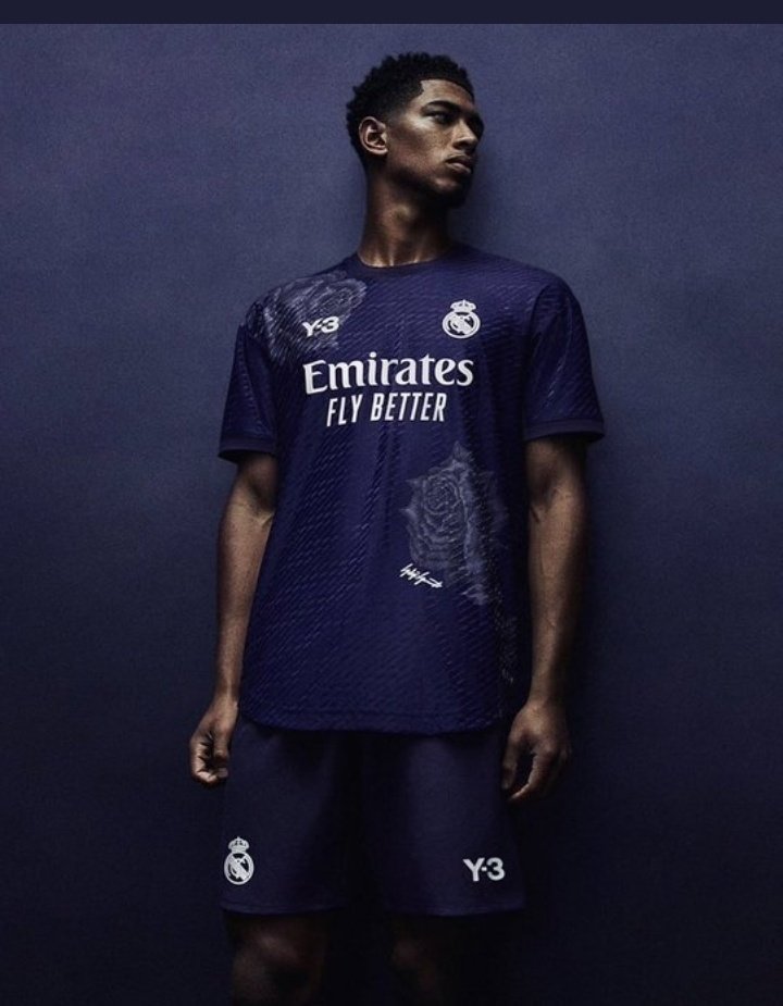 ANNA_RM9's tweet photo. SORTEO DE LA NUEVA CAMISETA DEL REAL MADRID !!!

Para participar 👇 
1-dar Rt a este tweet 
2-seguir a @CamisetasGool  
3-mencionar a un amig@ 

Suerte!! https://t.co/JtFacZ53Wh