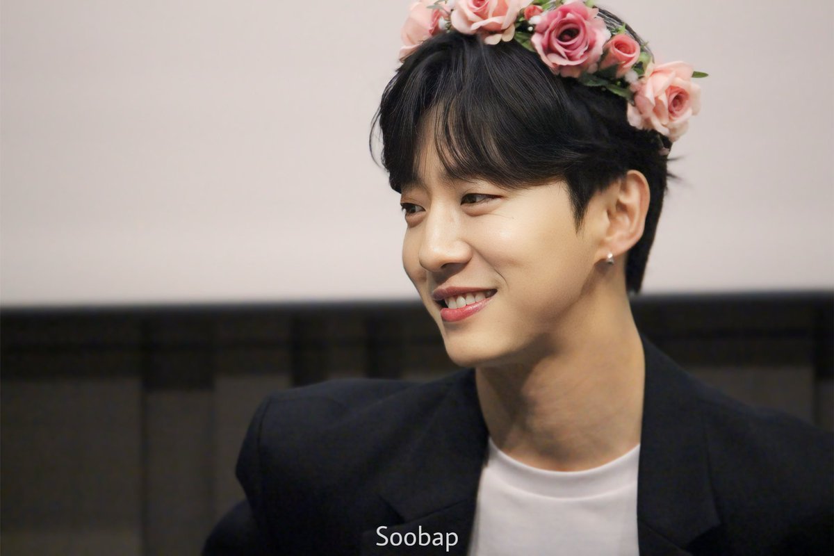 soo_bap's tweet photo. ๋นต์ค๋ผ๋ฒ๋ ๋ฆ์์ง๋ง ์์ผ ๋๋ฌด๋๋ฌด ์ถํํด์โฅ
์์ผ๋ก์ ๋ ๋ค์ด ๋์ฑ ์ฐฌ๋ํ๊ธฐ๋ฅผโจโจ
#34thSpringWithYONGGUK
#์์ํ_ํ์ด_๋ฐฉ์ฉ๊ตญ_์์ผ์ถํํด
@BAP_Bangyongguk https://t.co/NImkkPSwWJ