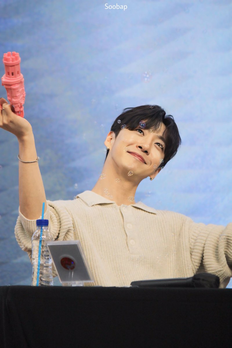 soo_bap's tweet photo. ๋นต์ค๋ผ๋ฒ๋ ๋ฆ์์ง๋ง ์์ผ ๋๋ฌด๋๋ฌด ์ถํํด์โฅ
์์ผ๋ก์ ๋ ๋ค์ด ๋์ฑ ์ฐฌ๋ํ๊ธฐ๋ฅผโจโจ
#34thSpringWithYONGGUK
#์์ํ_ํ์ด_๋ฐฉ์ฉ๊ตญ_์์ผ์ถํํด
@BAP_Bangyongguk https://t.co/NImkkPSwWJ