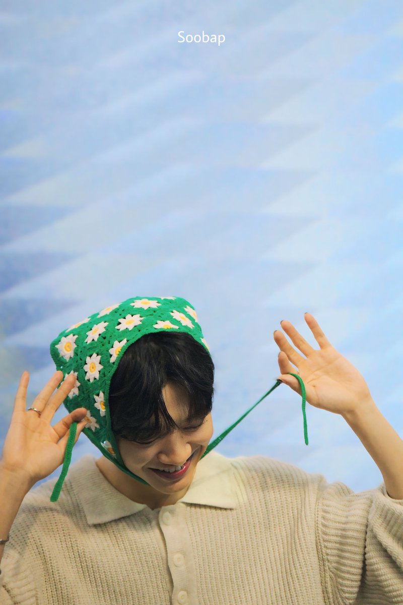 soo_bap's tweet photo. ๋นต์ค๋ผ๋ฒ๋ ๋ฆ์์ง๋ง ์์ผ ๋๋ฌด๋๋ฌด ์ถํํด์โฅ
์์ผ๋ก์ ๋ ๋ค์ด ๋์ฑ ์ฐฌ๋ํ๊ธฐ๋ฅผโจโจ
#34thSpringWithYONGGUK
#์์ํ_ํ์ด_๋ฐฉ์ฉ๊ตญ_์์ผ์ถํํด
@BAP_Bangyongguk https://t.co/NImkkPSwWJ