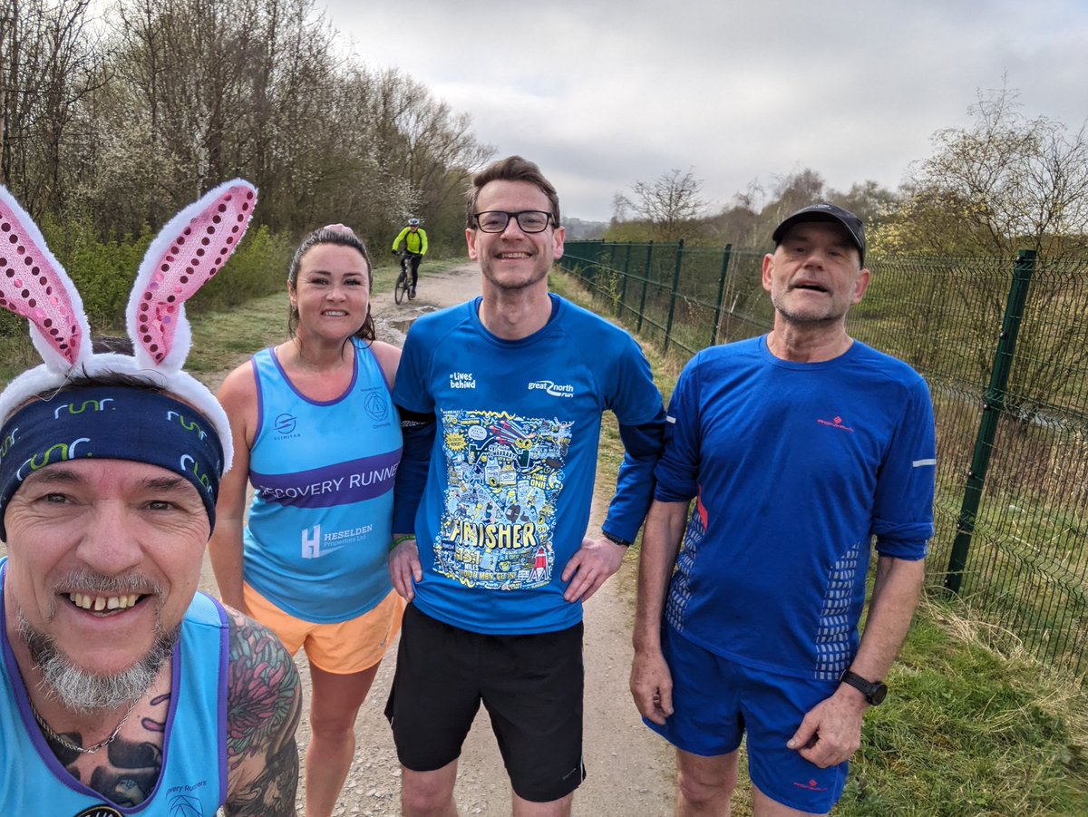 Better turnout this morning due to everyone tapering. Great to be out. Martin took out the C2 5k, David took out the 5k group, no photo cos he's crap 😂, and Deano took out the 10k group. Good to see you all. X @alison_4life @EbanieBridges @PaulTonkinson @BretC22 @JackBateson94