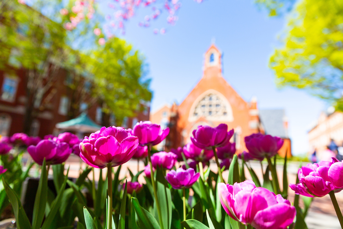 Happy Easter! May your day be filled with joy and blessings. Join the Easter Sunday Mass at 11 am ET at Dahlgren Chapel.