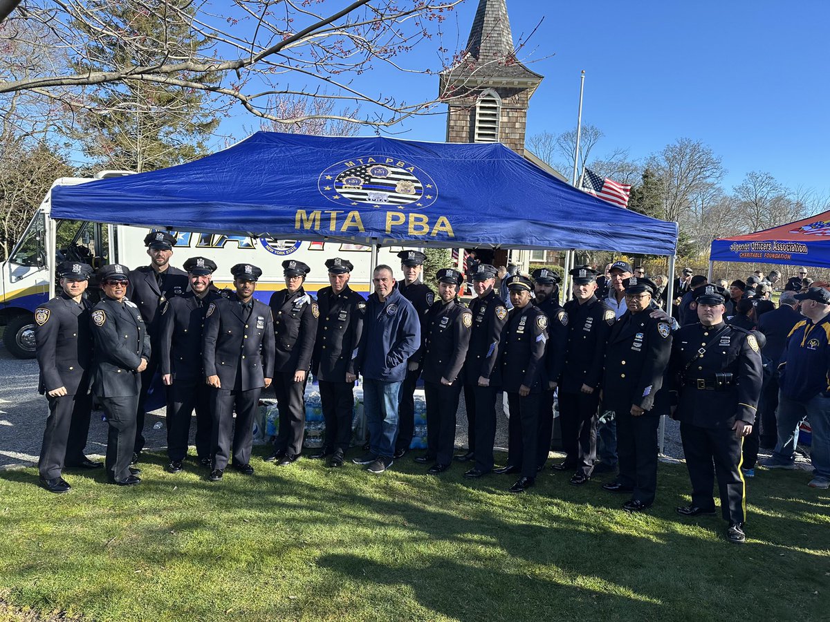 The #BlueLine knows no borders, and we deeply appreciate all of the police officers from other agencies and other states who turned out to help us mourn our brother P.O. Jonathan Diller. We are especially grateful to our @nassaucountypba brothers and sisters for all of their…