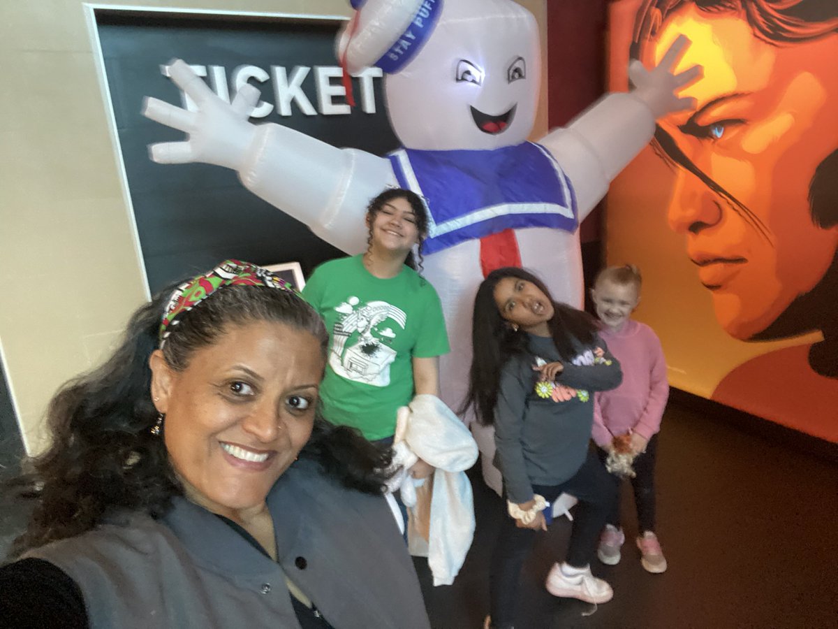 peterson_t6352's tweet photo. Spring break🐣Easter ✝️2024 #sleepoverfun🥴#missionaccomplished🥰 https://t.co/nCqF0SPSEF