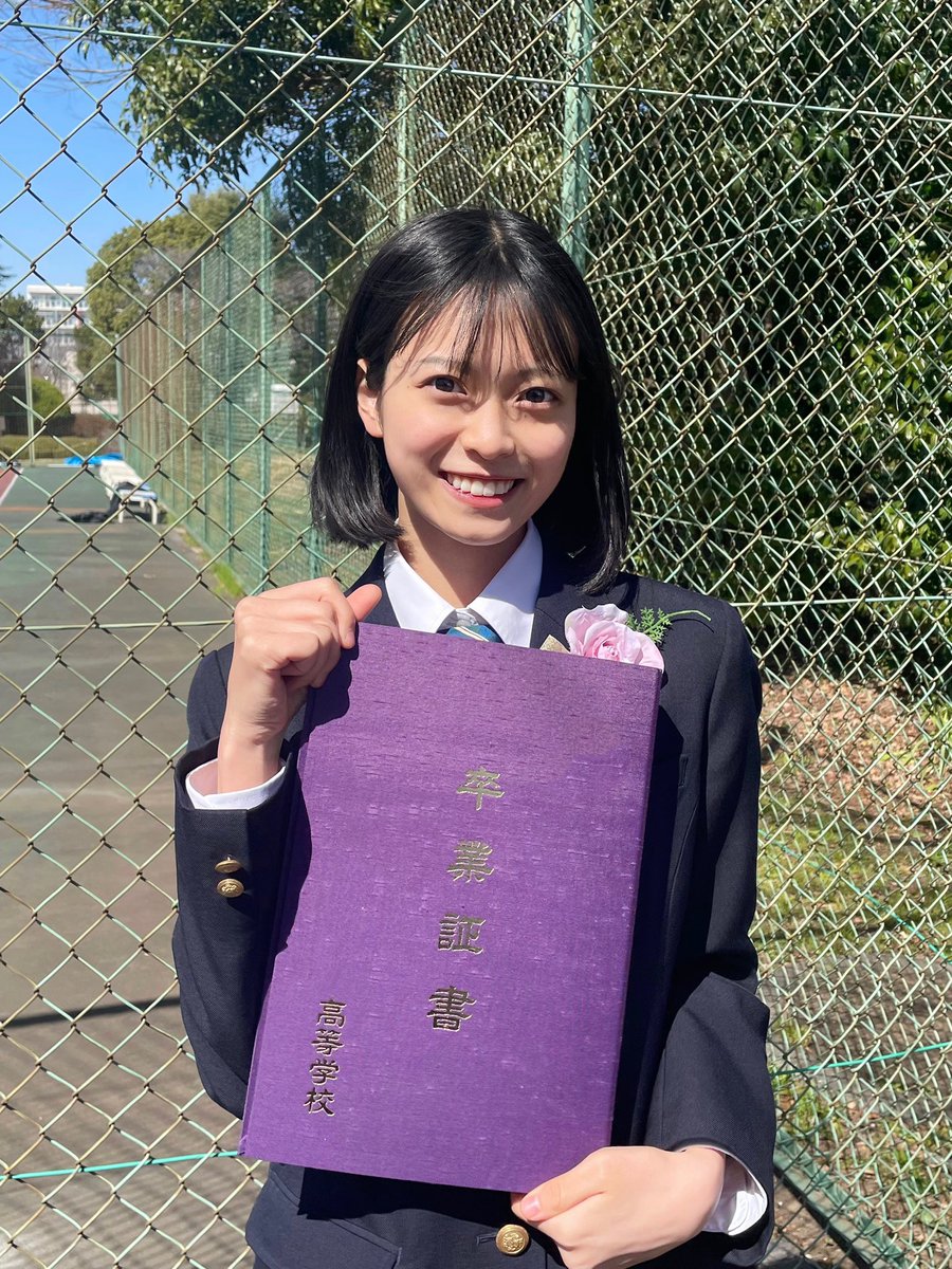 私事ですが、先日高校を卒業いたしました🌸 たくさんの方に支えられ
