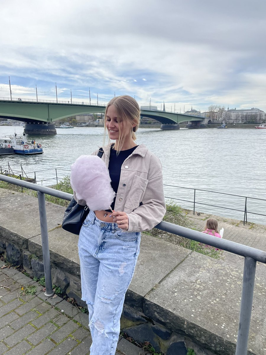 Wir sind heute auf der Osterkirmes 😁 und ihr so? 🥰

#jedentageinlaecheln