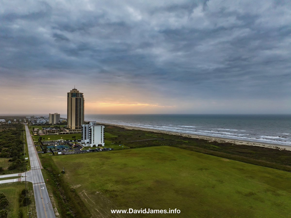 Beautiful Easter morning in Galveston. h/t @DavidJamesVR