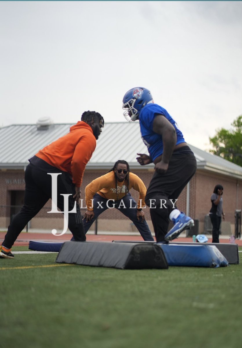 Coach_Cezar97's tweet photo. GO TIGERS #MAFIA #1WAY #HeIsRisen 🙏🏾 https://t.co/XTyPCpUO46