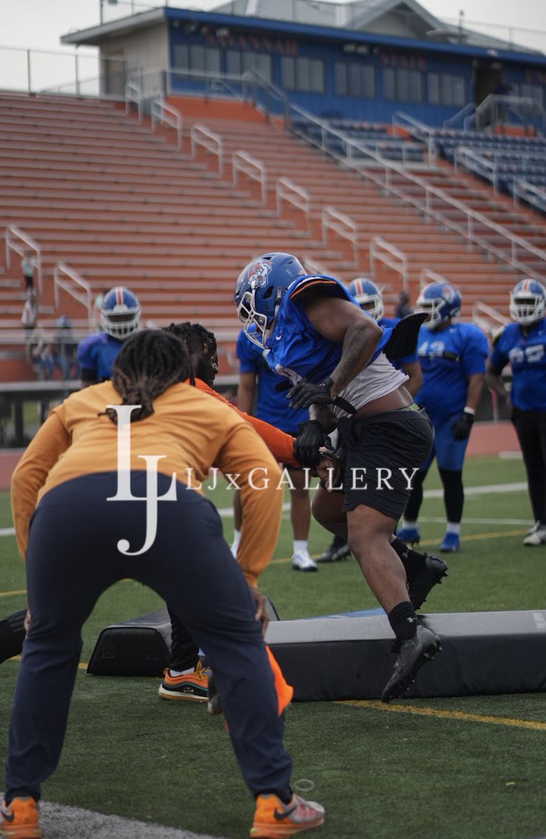 Coach_Cezar97's tweet photo. GO TIGERS #MAFIA #1WAY #HeIsRisen 🙏🏾 https://t.co/XTyPCpUO46