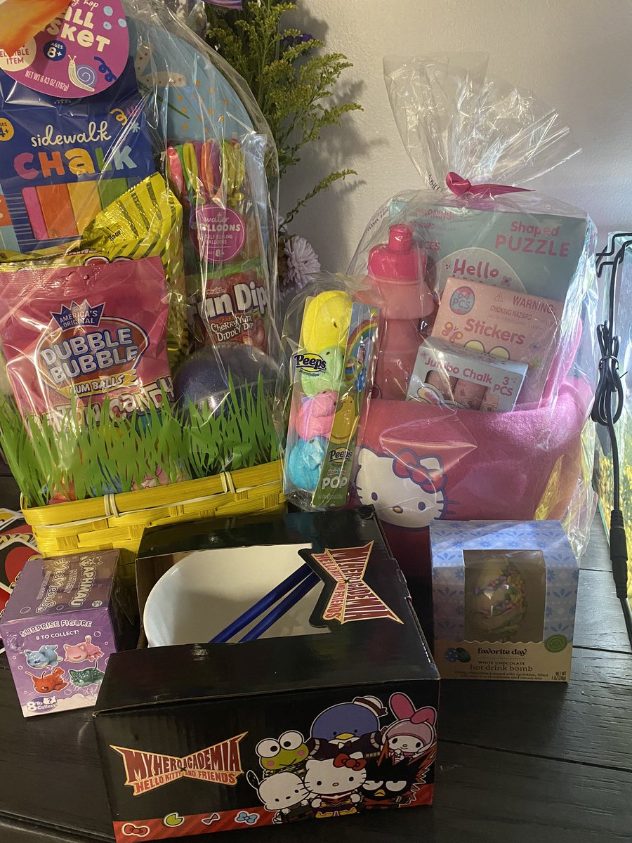 DogeGirl321's tweet photo. Gm and Happy Easter 🐣🐇 https://t.co/nw0t59YzpK