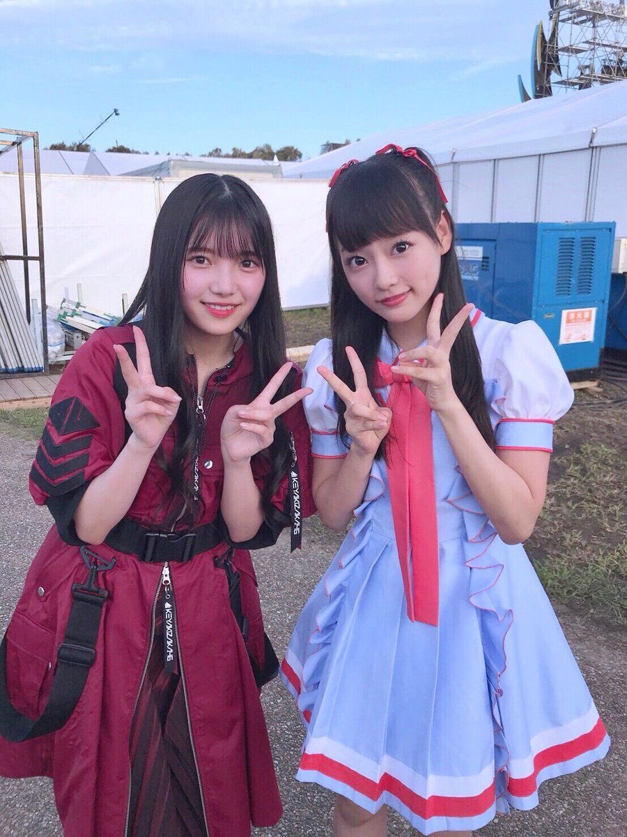 櫻坂46上村莉菜ちゃんと元＝LOVEの齊藤なぎさちゃんの貴重なツーショット
この2人年齢7個離れてるとか信じられない