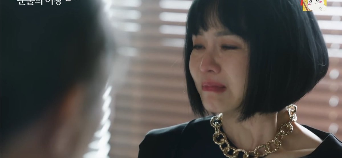 kdramacheese's tweet photo. can't wait to for beomja to prove that she's the only rational in the family bc SHE DOESNT DESERVE ALL THIS !!!

#QueenOfTears  #QueenOfTearsEp8 https://t.co/pa4N9FJgfj