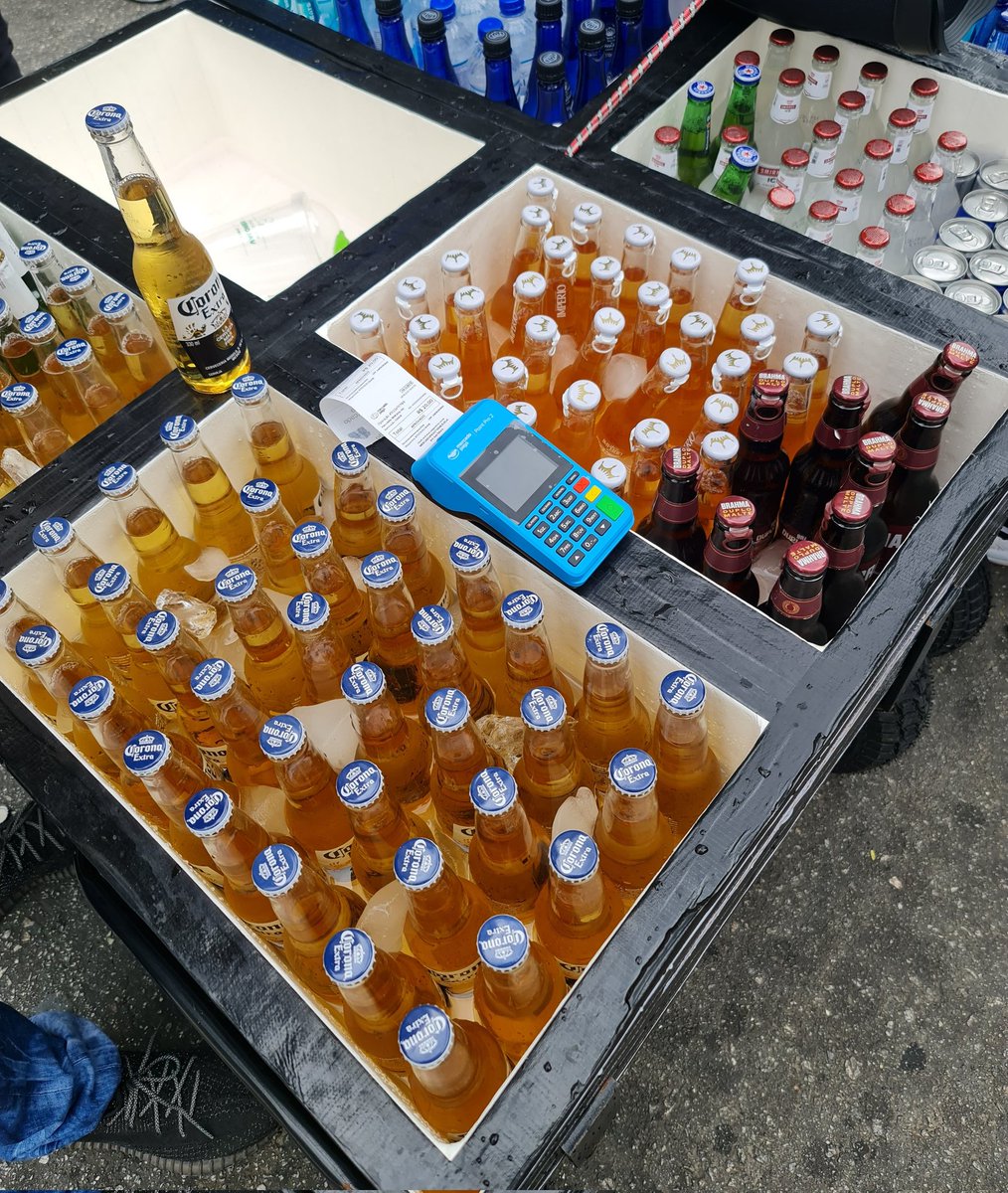 Depois de 5 minutos de corrida, é muito importante fazer a hidratação