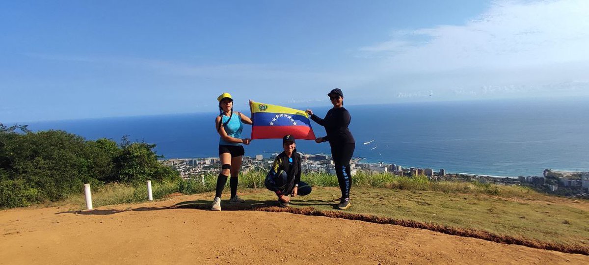 rosamejiav's tweet photo. Trekking ⛰️ 🇻🇪

📍Los Pozuelos - La Guaira 

#DomingodeResurreccion ✝️ https://t.co/U1h7Op4ssM