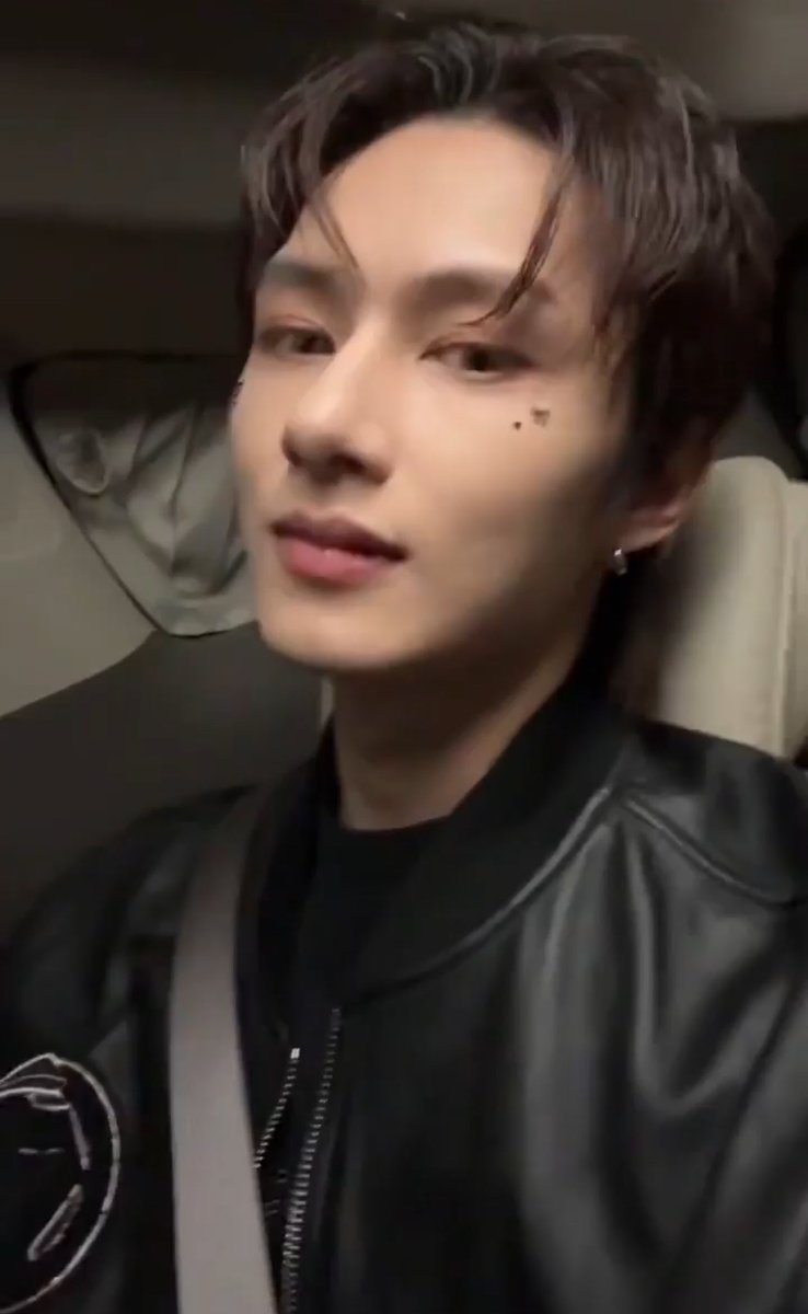 IamZua's tweet photo. Yun umuwi mga BIAS mo today! 💜🧡🩵
Happy Easter! 🥹

#BTSV
#SVTJUN 
#ENHYPEN_JAKE https://t.co/TXTFkKlUlq